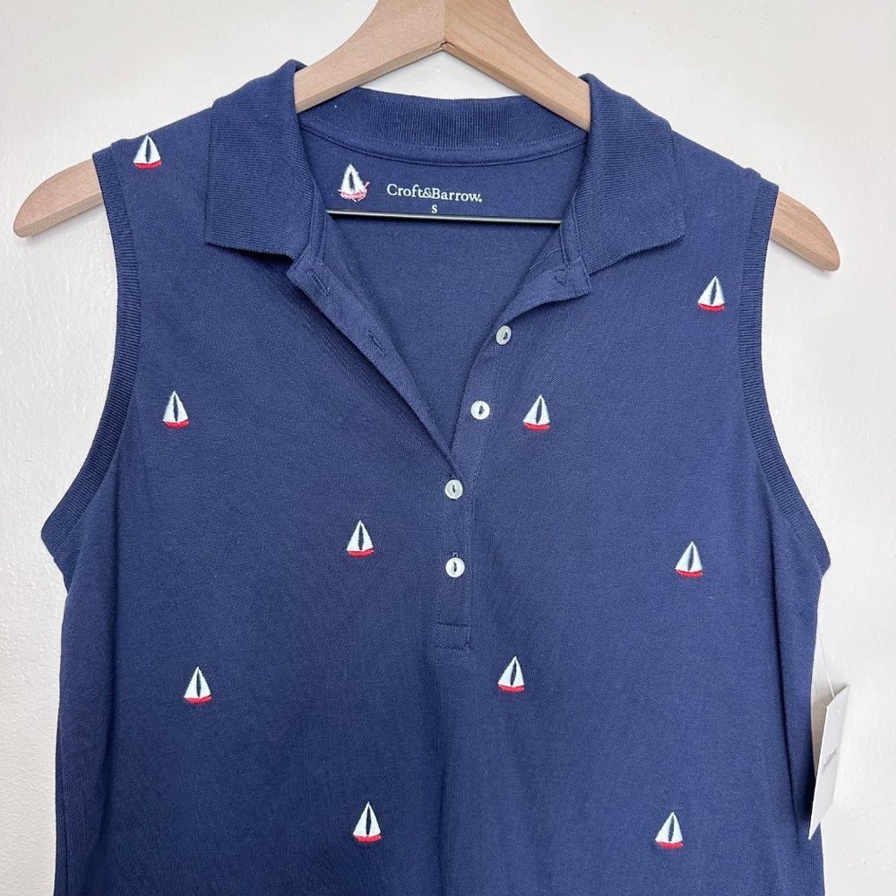 Croft & Barrow Sleeveless Top Women Small Blue Sail Boat Embroidered Costal NWT - Picture 2 of 7